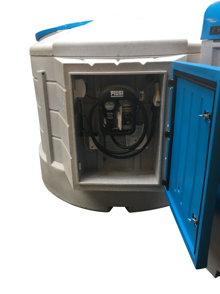 vivaro adblue tank size